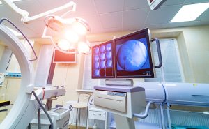 Arcos cirúrgicos garantem procedimentos menos invasivos